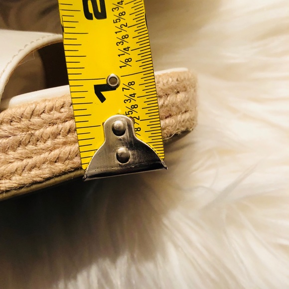 Sandals - Picture 6 of 7